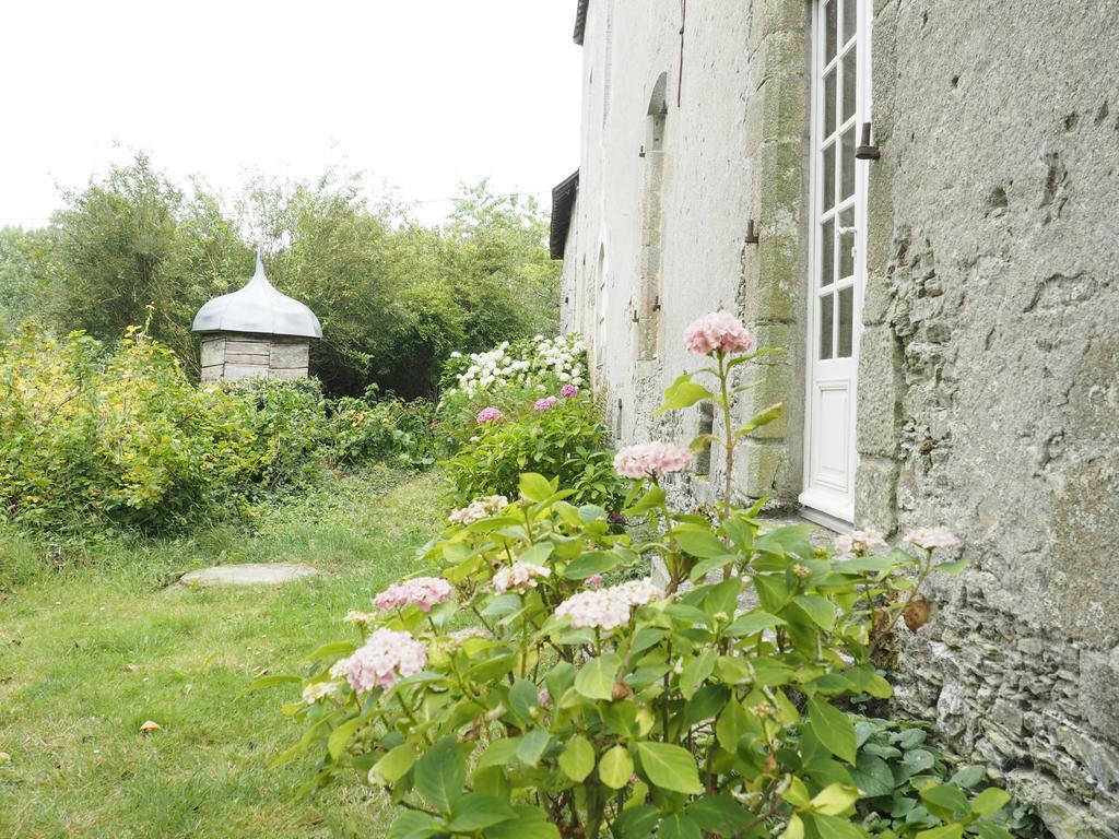 Les Grands-Aulnais Bed & Breakfast Cosse-le-Vivien ภายนอก รูปภาพ